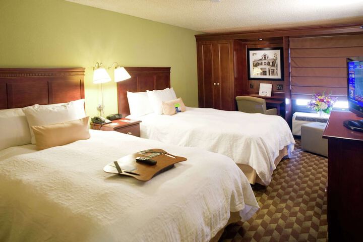 Room 15 of 27