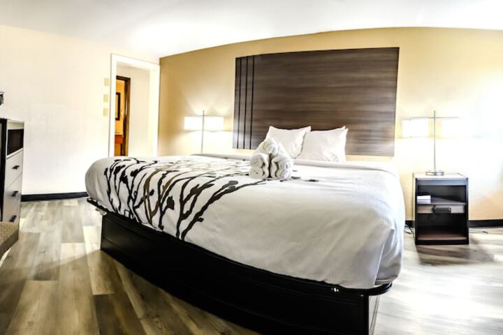Room 34 of 55
