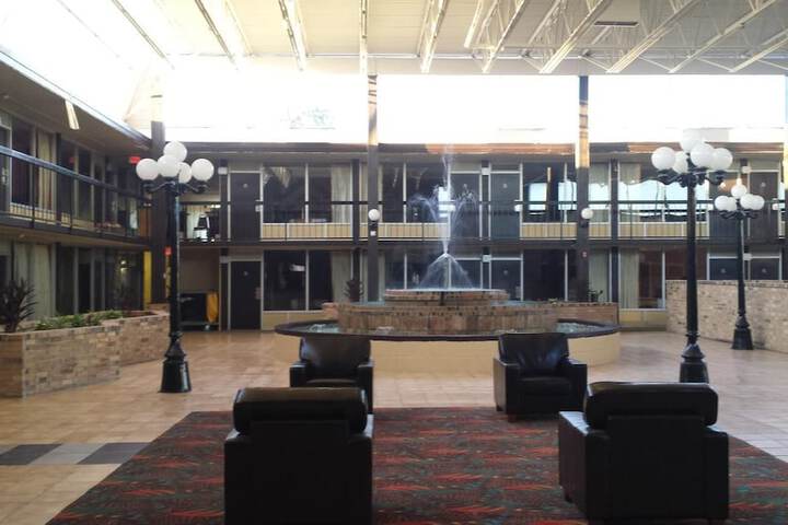 Hotel Interior 8 of 28