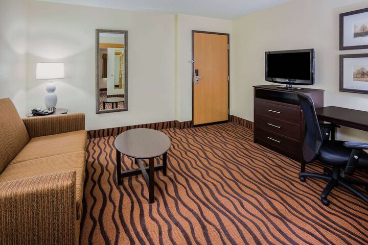 Room 16 of 31