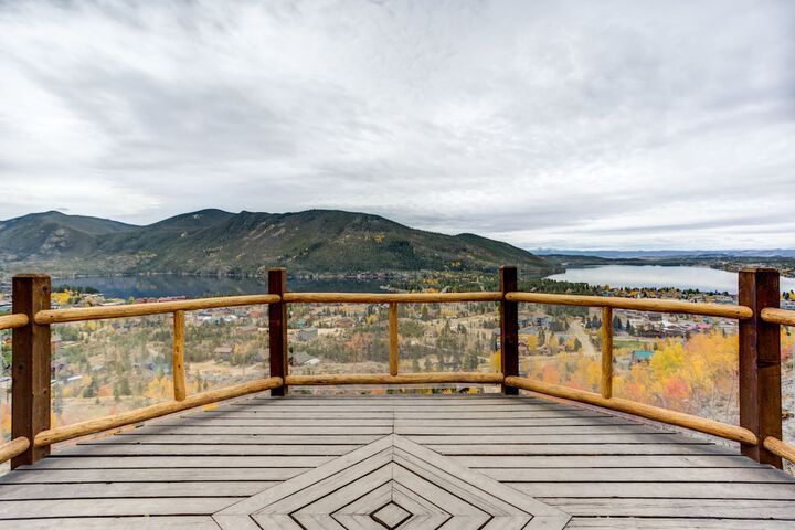 Sundeck 107 of 116