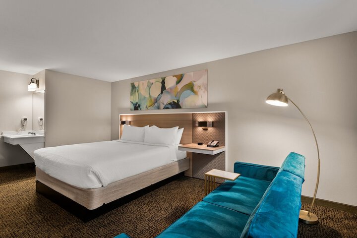 Wyndham Garden Galena Hotel & Day Spa