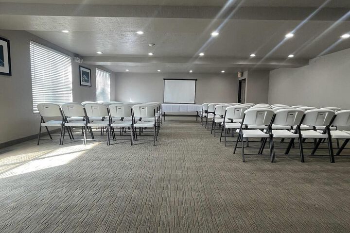 Country Inn & Suites by Radisson West Valley City, UT