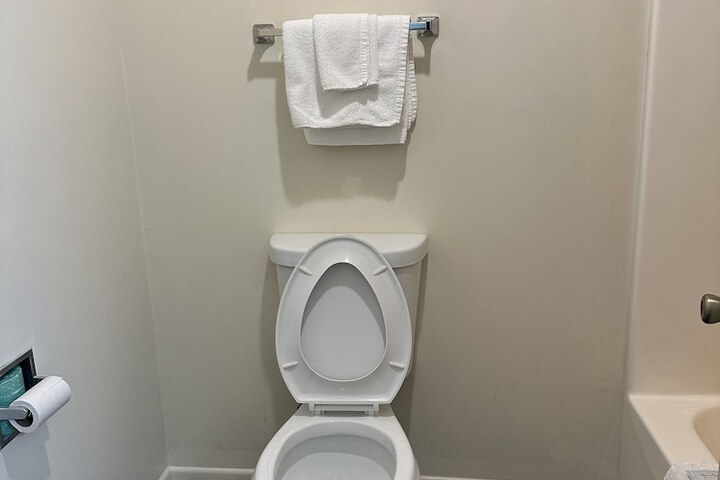 Room 15 of 26
