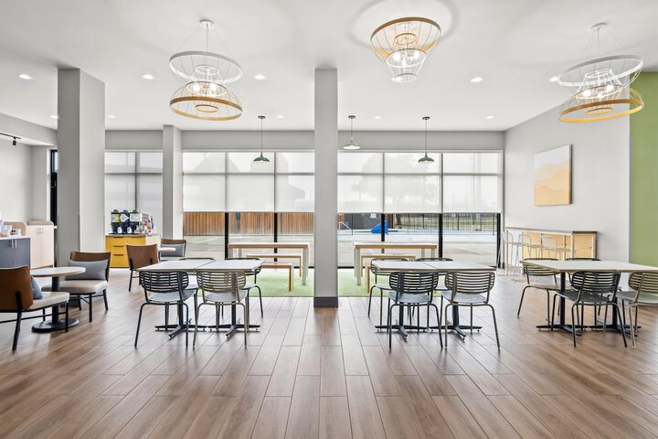 Spark by Hilton Garland Dallas East