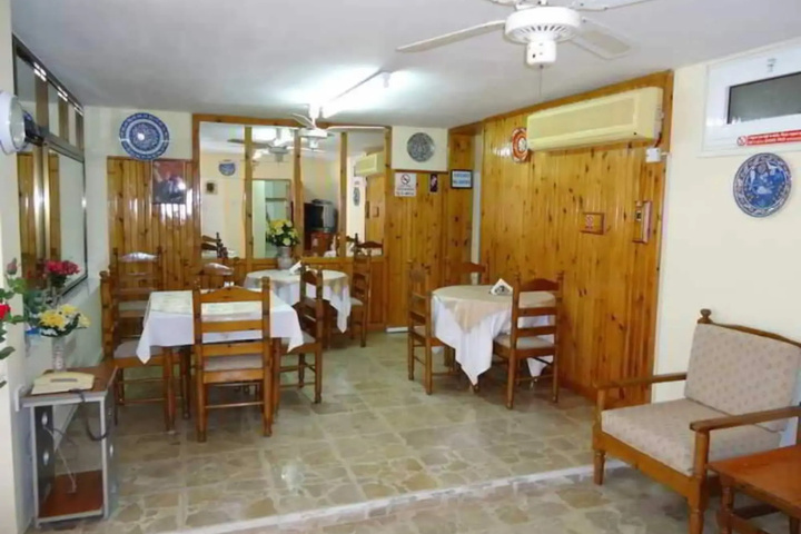 Harbour Scene Hotel