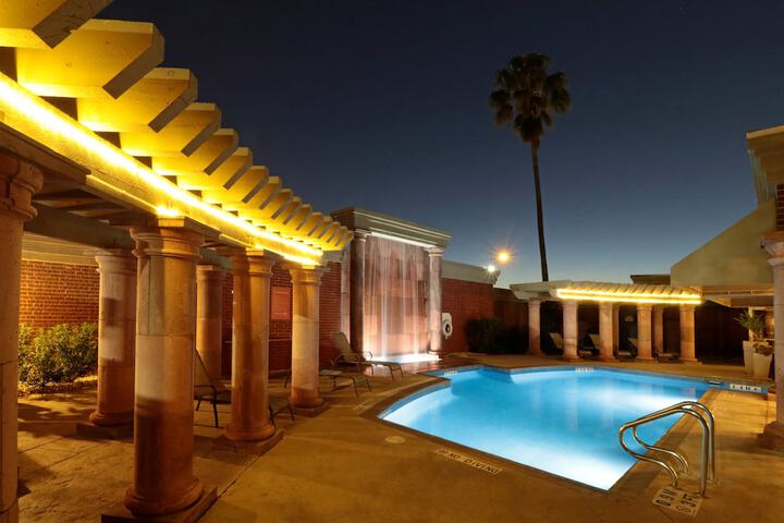 Pool 15 of 110