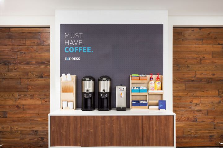 Breakfast/Coffee Service 120 of 130