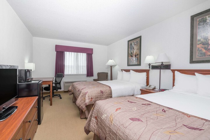 Room 9 of 20