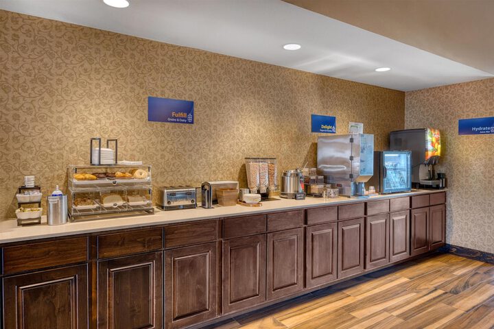 Best Western Bandera Suites & Saloon
