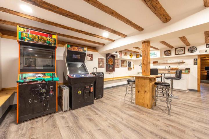 Rowland Log Cabin
