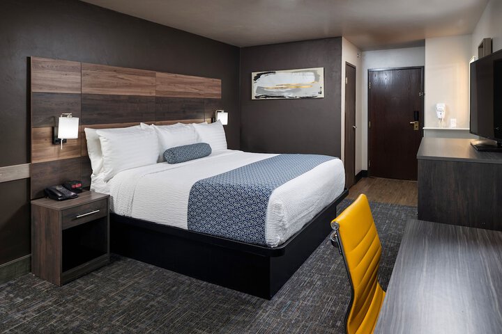 Room 20 of 38