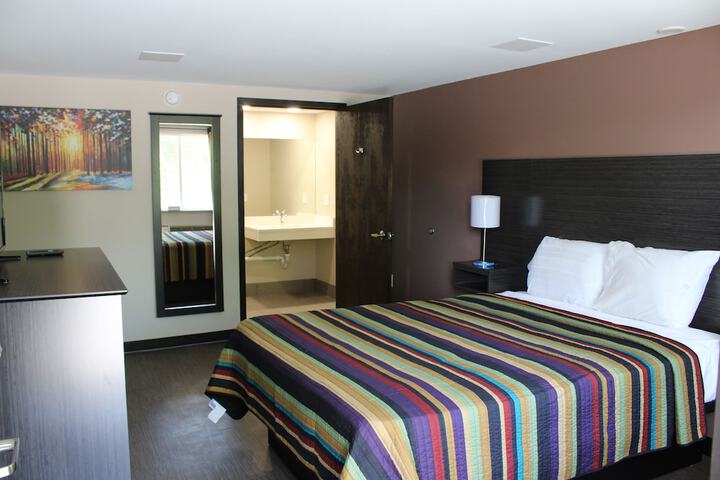 Room 9 of 14