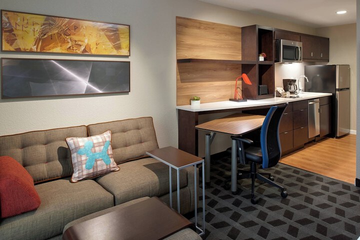 Room 18 of 26
