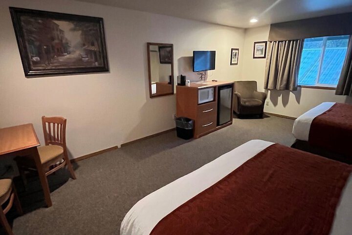 Seasons Motel