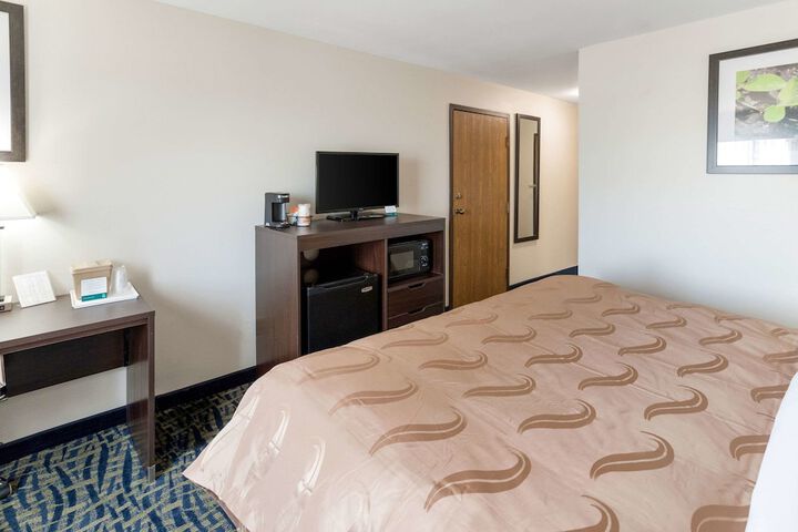 Room 20 of 38