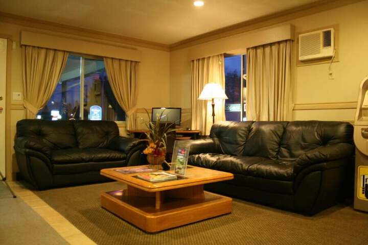 Heritage Inn