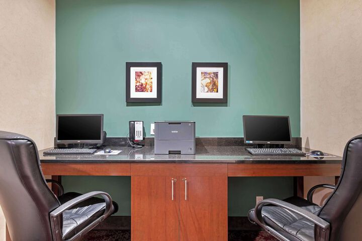 Business Center 46 of 46
