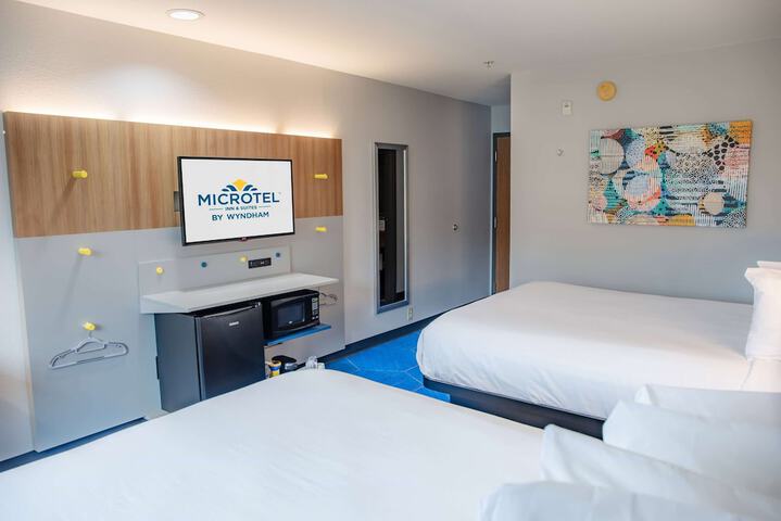 Room 44 of 70