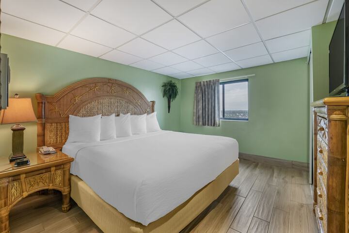 Room 57 of 105