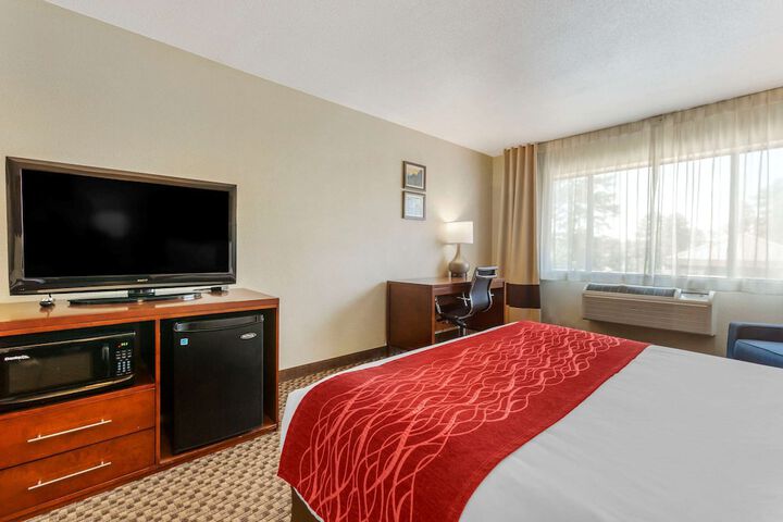 Room 27 of 32
