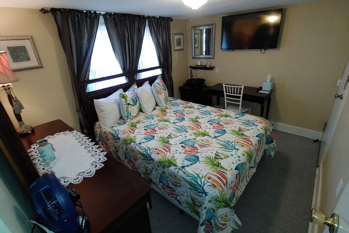 Island Guest House B & B