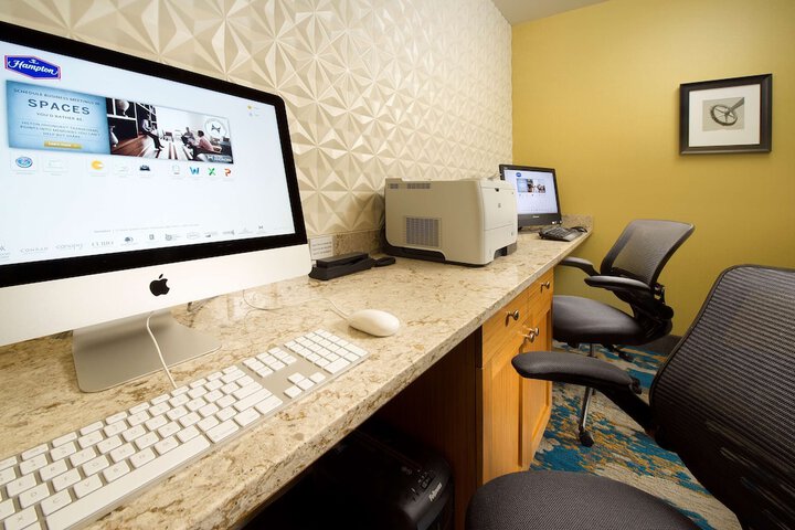 Business Center 27 of 27