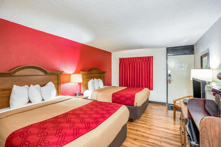 Econo Lodge Huntington - Barboursville University Area