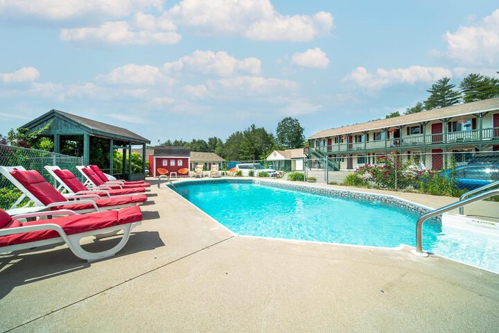 Pool 9 of 53