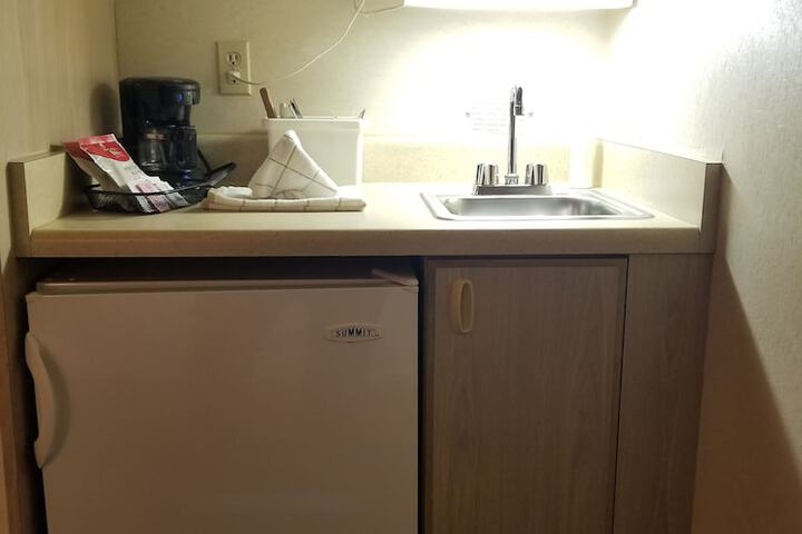 Room 80 of 229