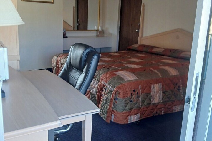 Room 7 of 26
