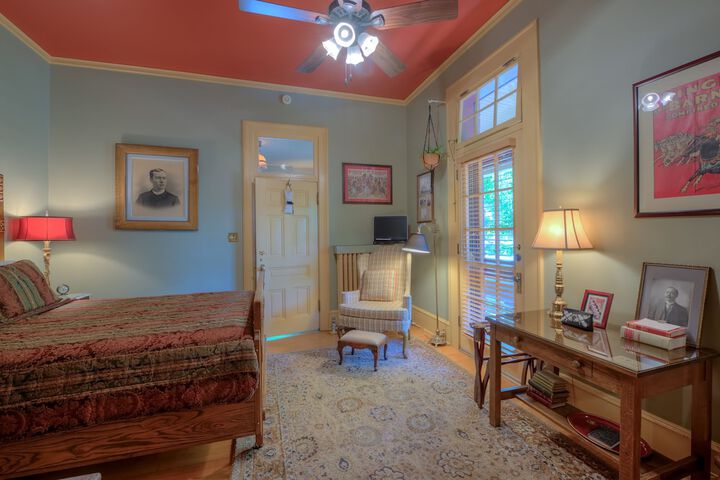 Room 12 of 31