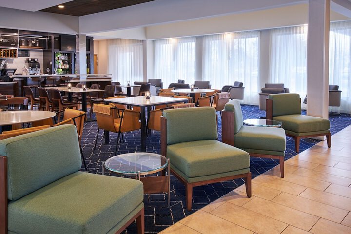 Courtyard by Marriott Detroit Livonia