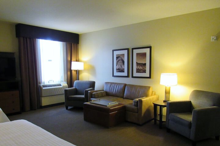 Room 44 of 118