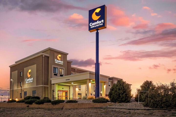 Comfort Inn & Suites
