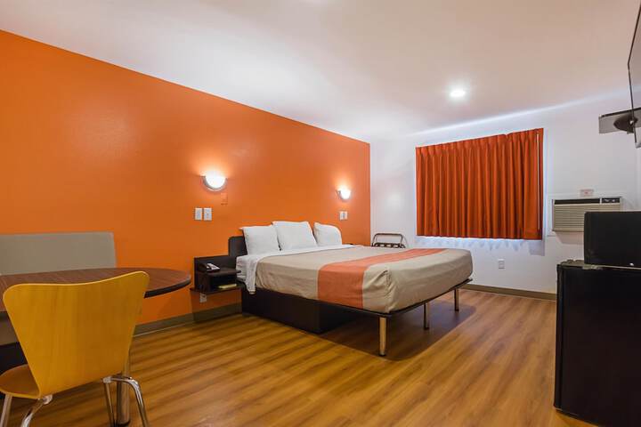 Room 29 of 32