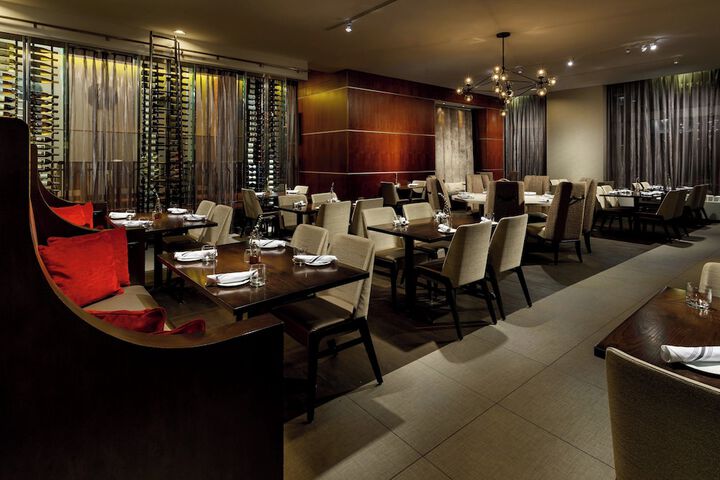 Dining 62 of 80