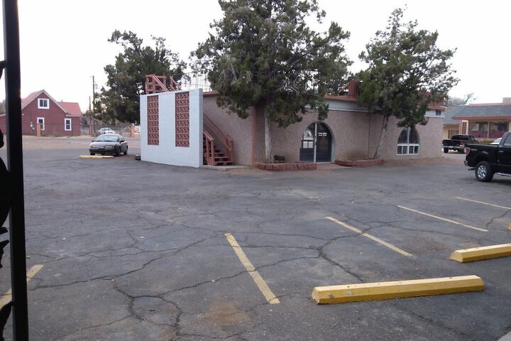 Property Grounds 37 of 37