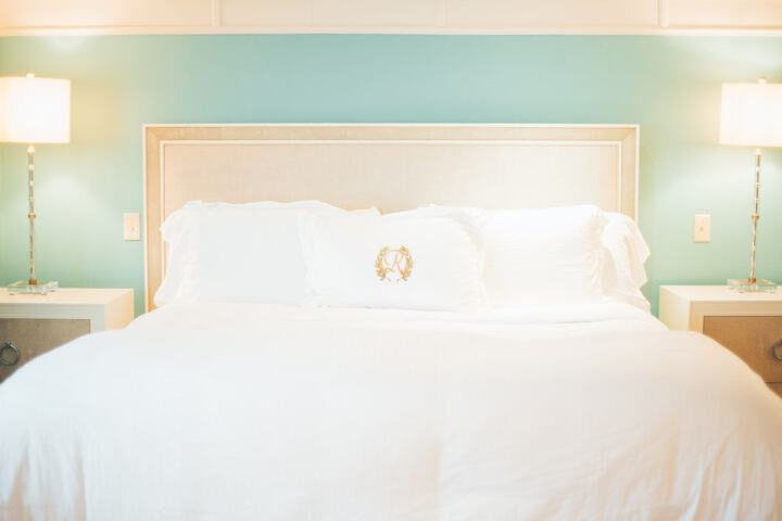 Room 32 of 51