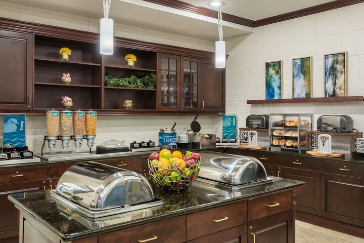 Homewood Suites by Hilton Holyoke-Springfield / North