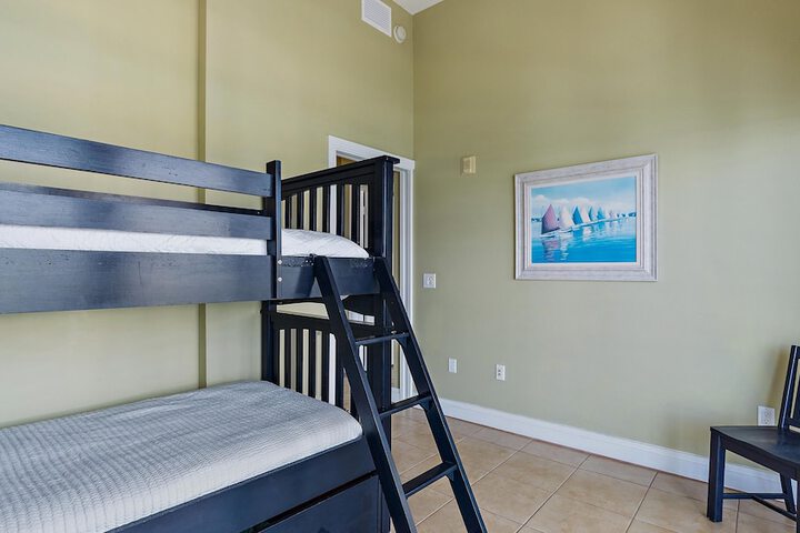 Room 30 of 53