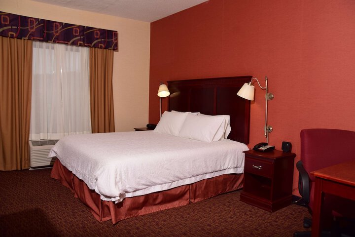 Room 11 of 33