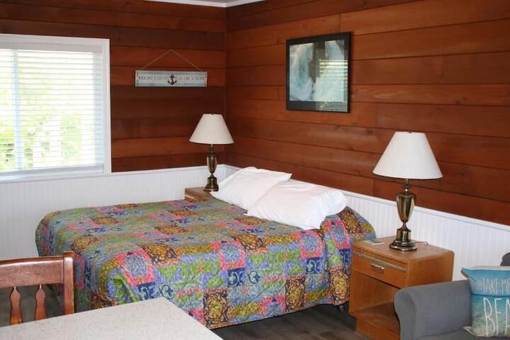 Room 25 of 46