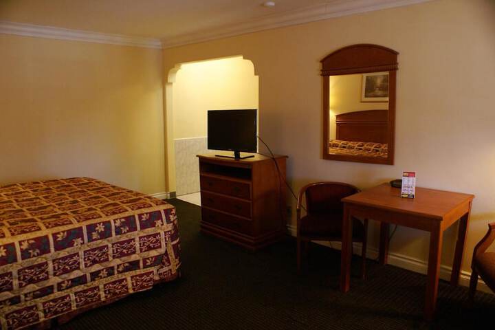Room 54 of 59
