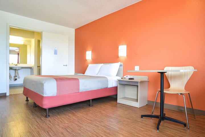 Motel 6 Saint Joseph MO