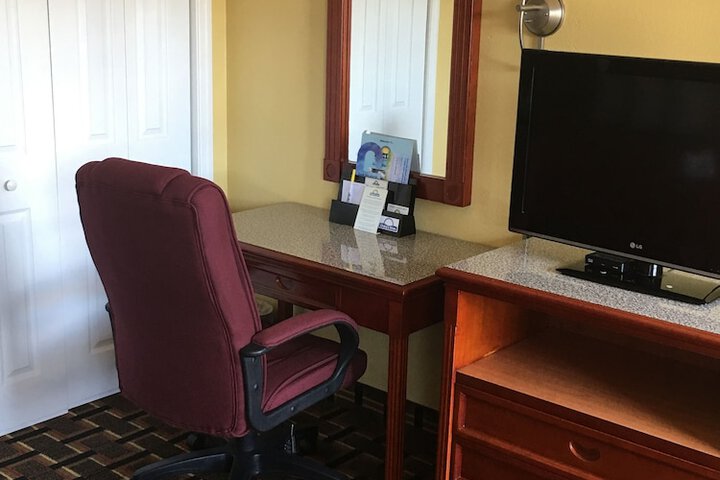 Room 22 of 35
