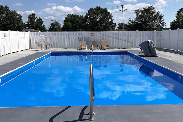 Pool 7 of 37