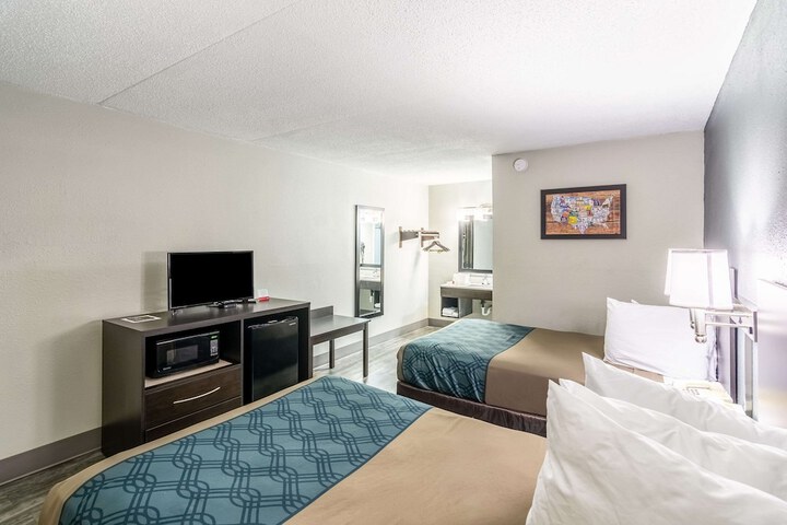 Room 20 of 32