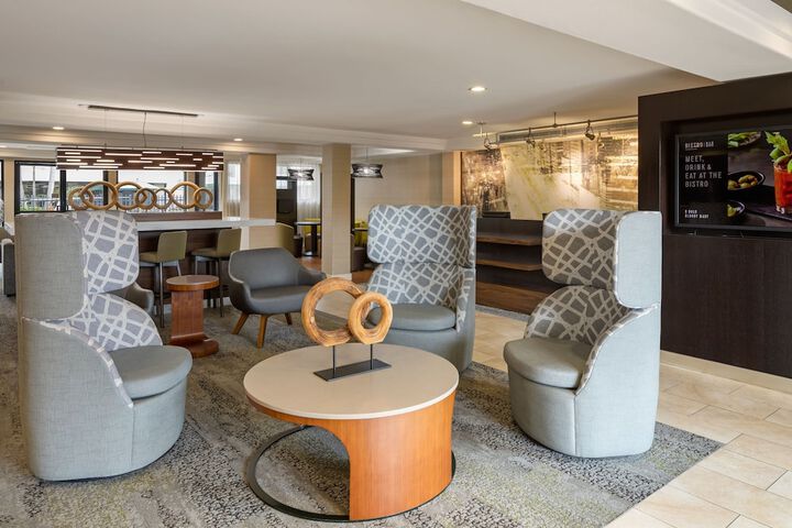 Courtyard by Marriott San Diego Del Mar / Solana Beach