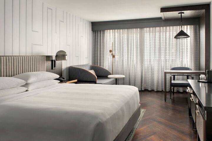 Room 50 of 97